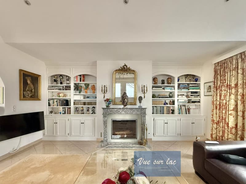 Prestigiosa Proprietà di Architetto con Vista Panoramica (8)