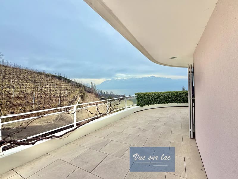 Prestigiosa Proprietà di Architetto con Vista Panoramica (4)