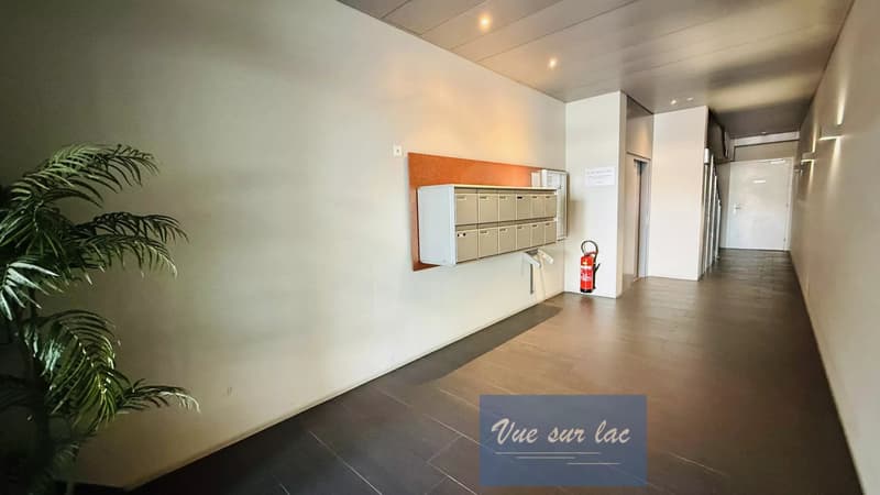 Apartment with lake view ? Sale to foreigners authorized (10)