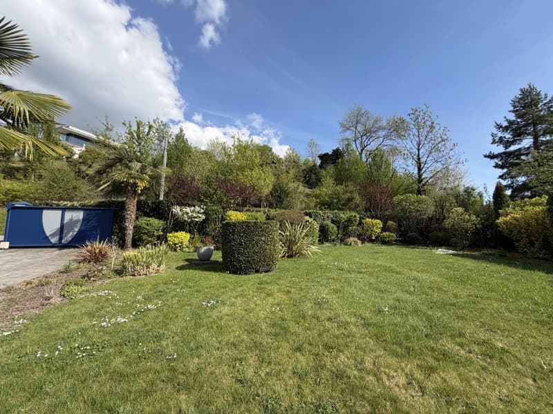 Villa individuelle contemporaine sur belle et grande parcelle (1)