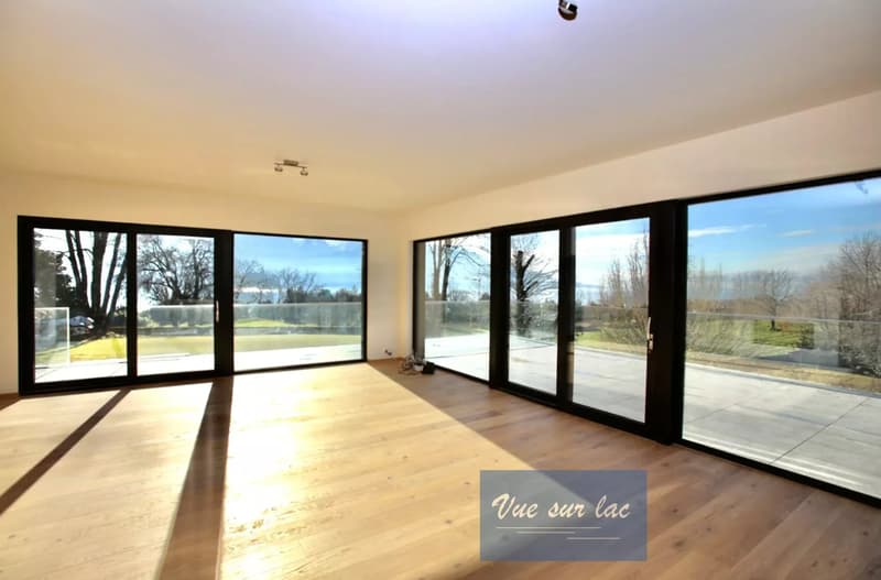 Modern exceptional villa with panoramic view. (4)