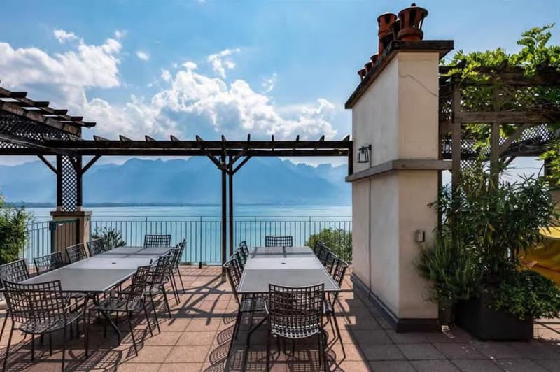 Luxury Apartment in Territet with Breathtaking View (2)