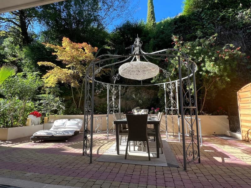 Rez de jardin de luxe à la Croix des Gardes (8)