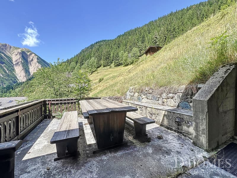 Charmant Chalet de 4,5 pièces au coeur des montagnes (12)