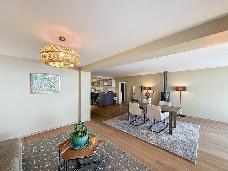 Prächtige 3,5-Zimmer-Wohnung mit Seeblick (5)