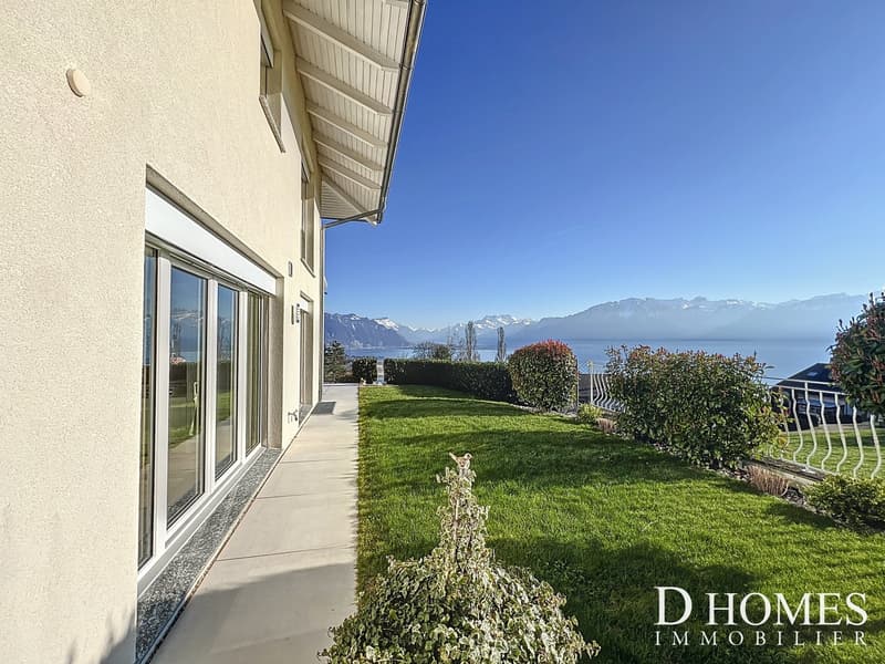 EN EXCLUSIVITÉ I Magnifique villa avec vue imprenable sur le lac (7)