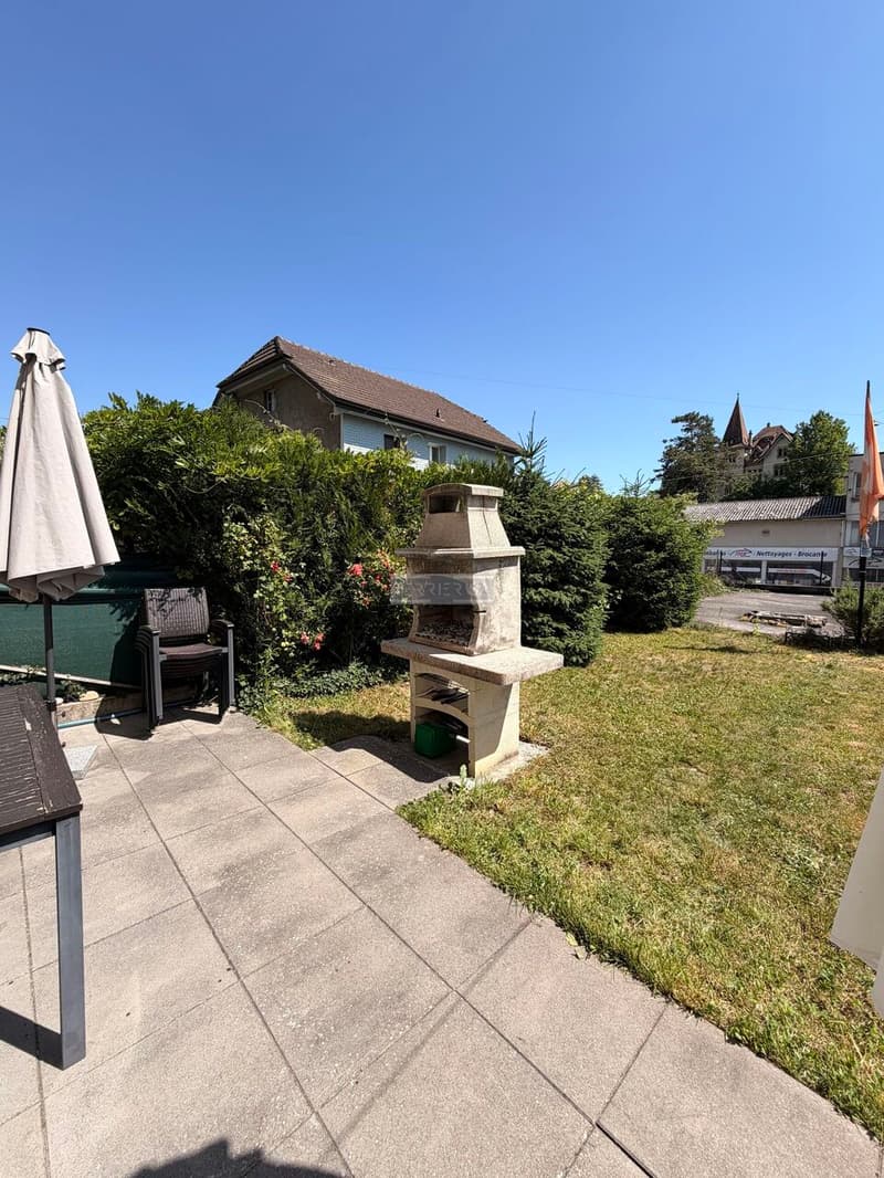 Charme et authenticité: ancienne villa Suchard avec jardin et garage (2)
