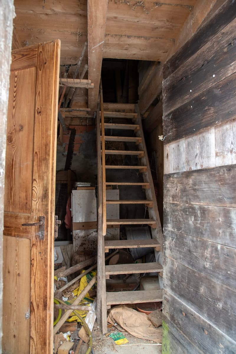 A rénover - Loge avec dégagement de 750 m2 (9)