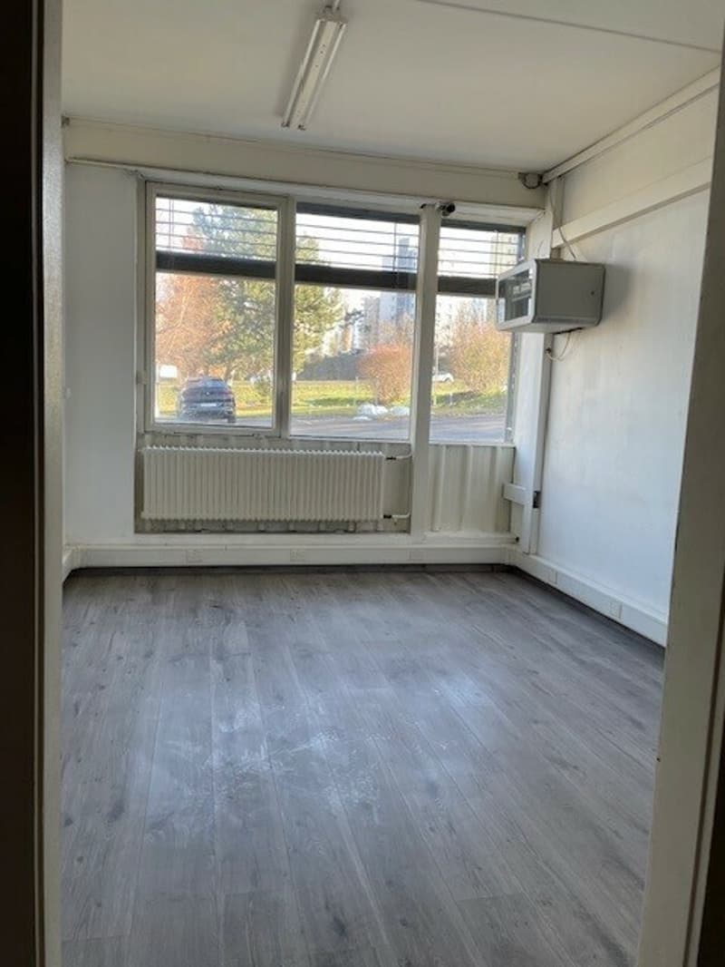 bureau rez (idem)