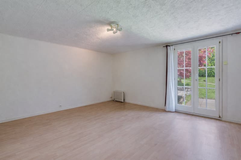 Villa individuale con ampi volumi, giardino piano e ottimale insolazione – Comune di Blonay (5)