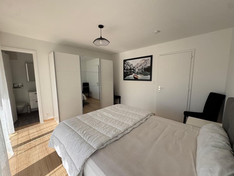 Bello appartamento arredato di 2,5 locali con balcone a Brent (7)