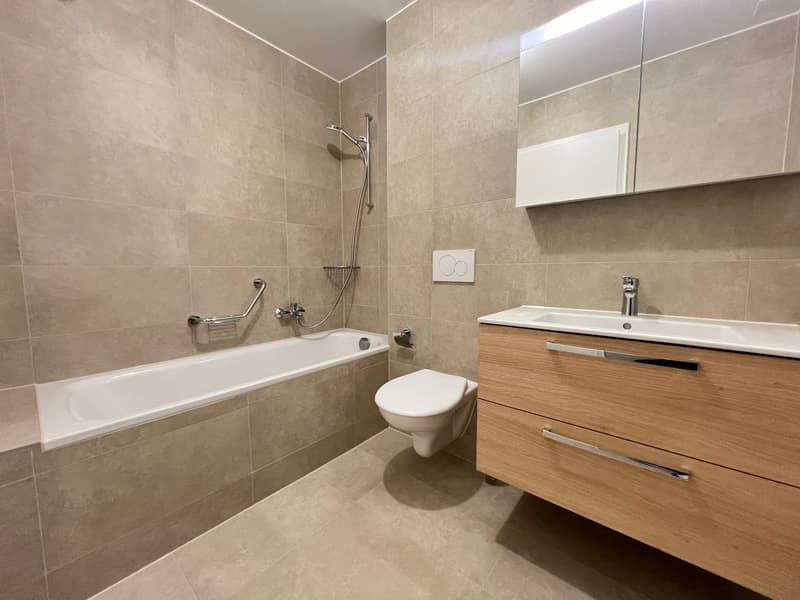 Bello appartamento di 3.5 locali con balcone-terrazza in una residenza Minergie recente (9)