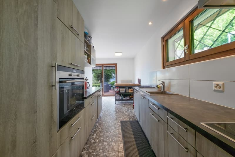 Charmantes Einzelhaus mit 5.5 Zimmern im Zentrum von Blonay (10)
