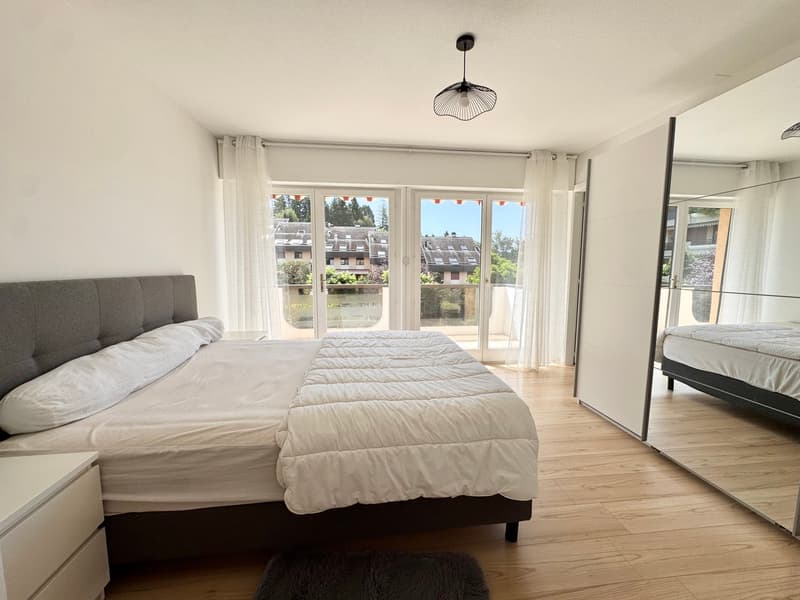 Bello appartamento arredato di 2,5 locali con balcone a Brent (8)