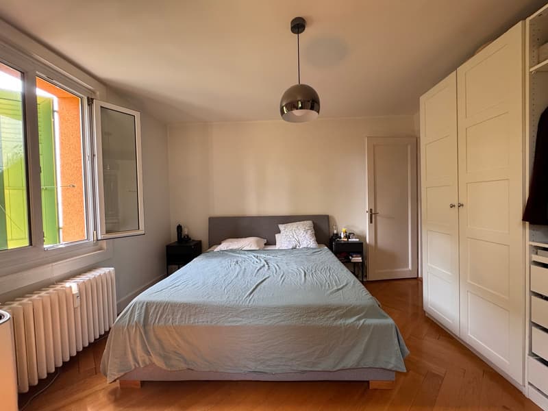 Charmantes 4-Zimmer-Wohnung mit schöner Aussicht auf den See (11)