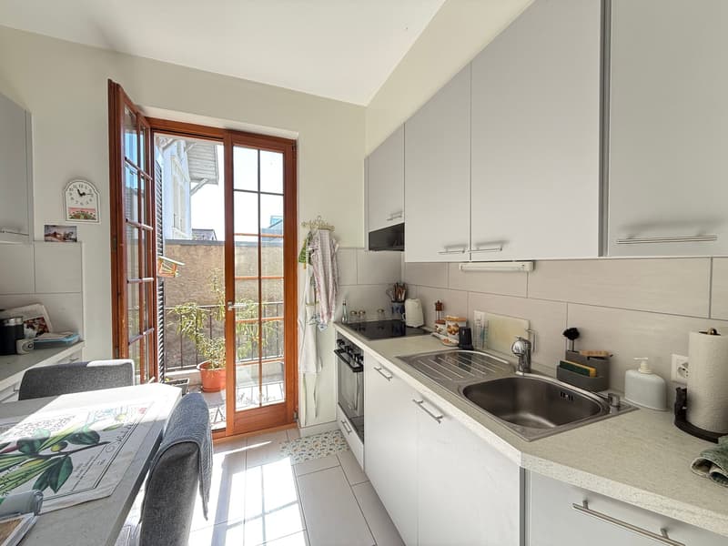Charmant appartement de 3,5 pièces à deux pas du lac et du centre-ville (5)