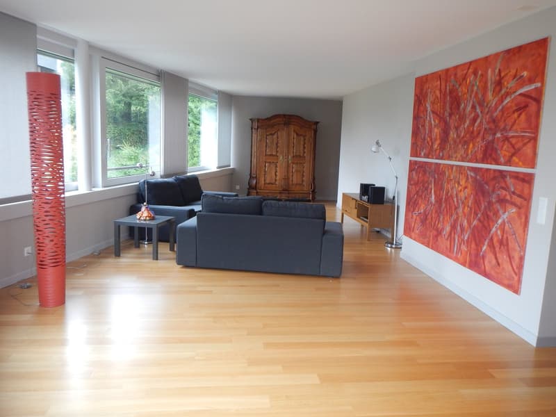 Spacieux appartement meublé de 4,5 pièces d'env. 160 m2 à La Tour-de-Peilz (7)