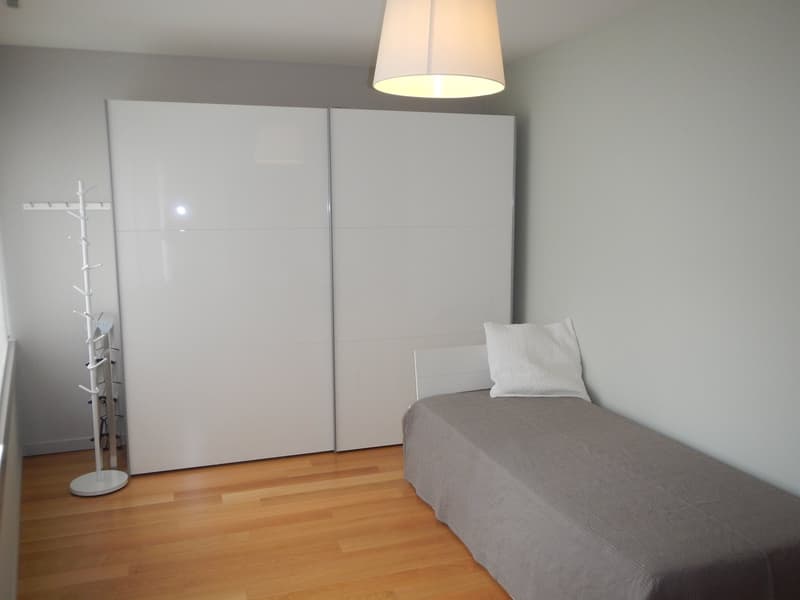 Spacieux appartement meublé de 4,5 pièces d'env. 160 m2 à La Tour-de-Peilz (10)