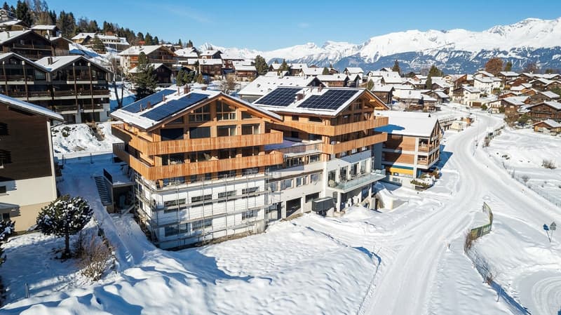 Firefly_GeminiFlash_il faut modifier cette photo pour la pubblication dans une agence immobilier, plus cl 618221