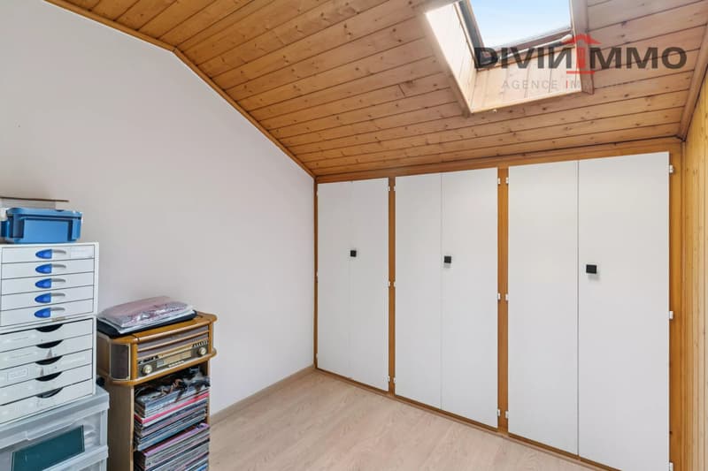 Duplex de 5.5 pièces dans une maison villageoise (13)