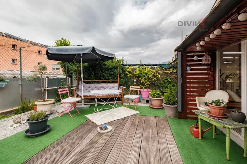 Semi-detached corner house with 6.5 rooms, garage, 4 parking spaces (9)
