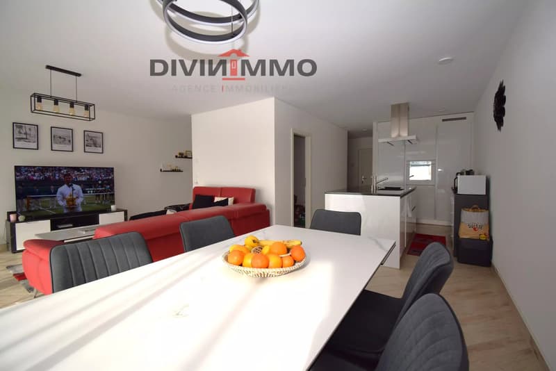 Bello appartamento di alto standing nel cuore del villaggio con due garage (3)