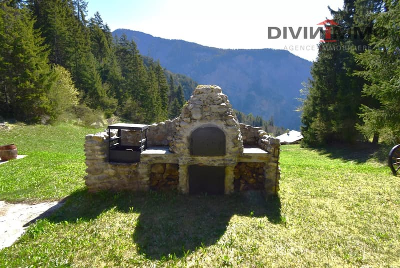 Atypical chalet in the Mayens-de-My of Conthey (12)
