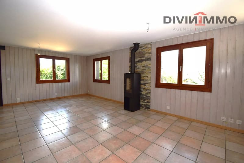 Belle maison avec spa, garage et couvert (2)