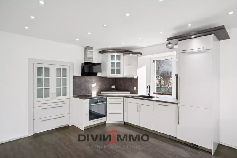 Appartement de 4.5 pièces typique au 1er étage (2)