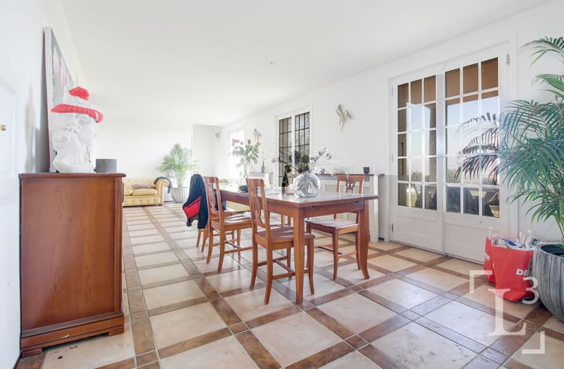 Salle à manger / Dining room