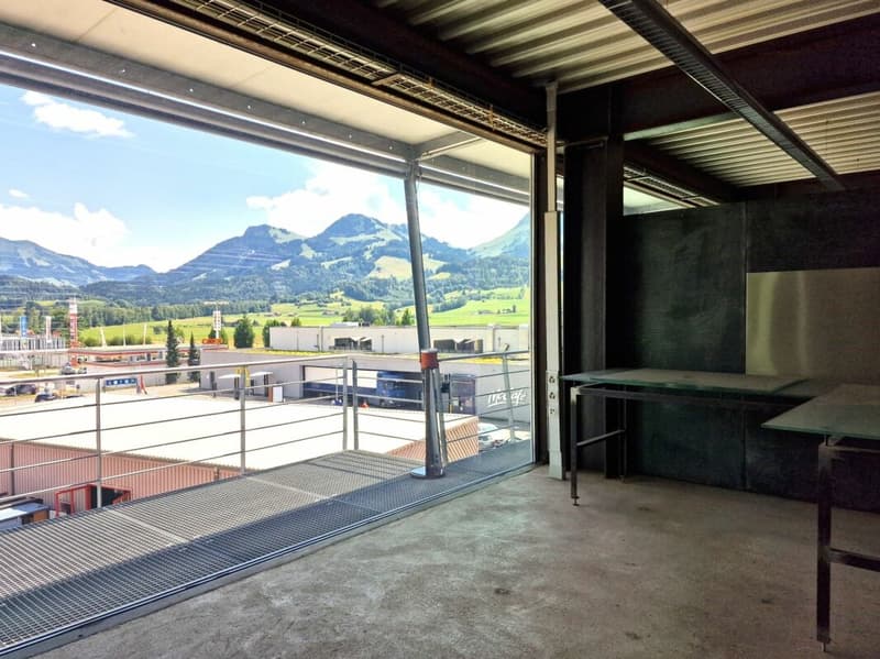 La Tour-de-Trême - Verwaltungsfläche von 400 m2 im 1. Stock (3)