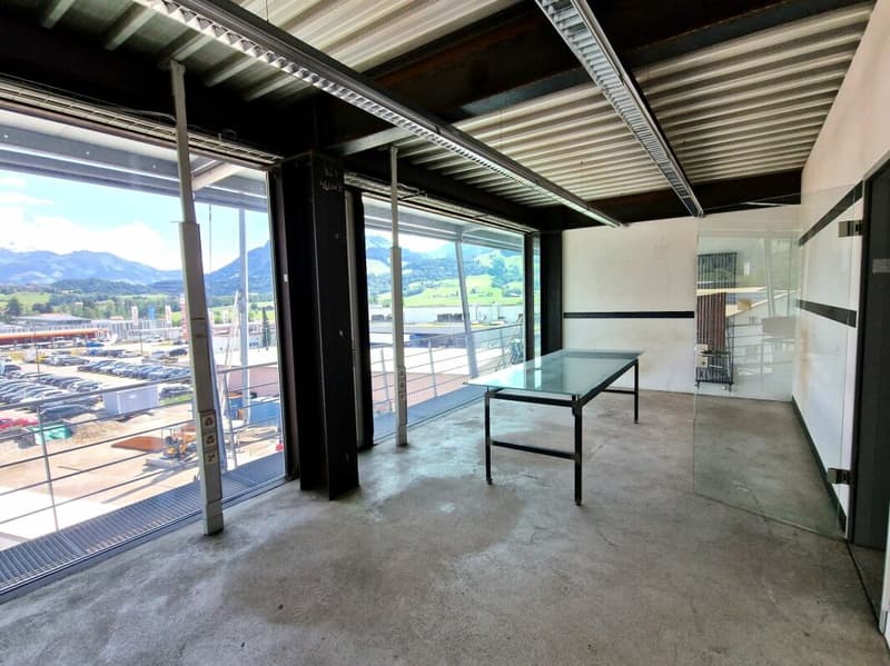 La Tour-de-Trême - Verwaltungsfläche von 400 m2 im 1. Stock (6)