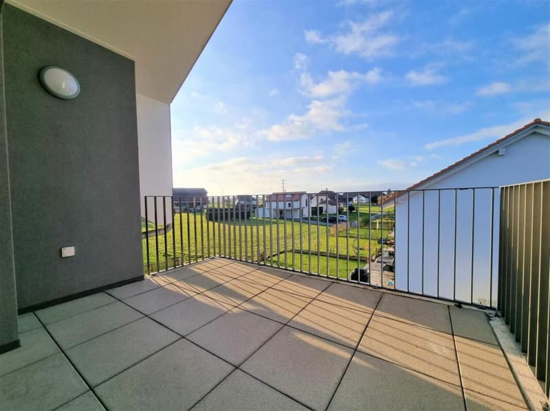 Grandcour - Furnished 3.5-room apartment on the top floor (1)