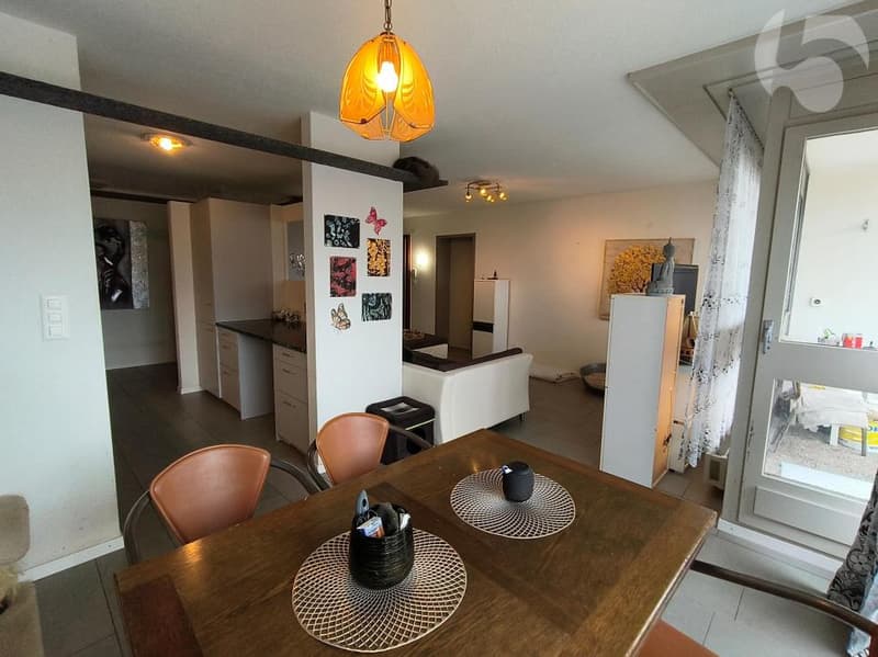 Fribourg - appartement 2.5 pces 130 m2 rénové 2015 (2)