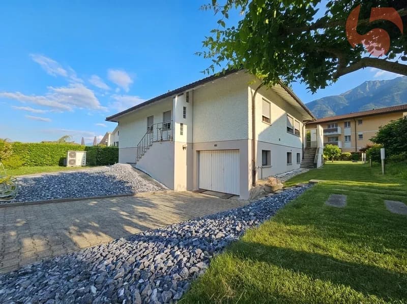 Magnificent 6.5-room villa with workshop and large garage (1)