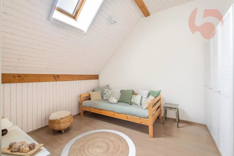 Prächtiges vollständig renoviertes Dorfhaus (10)