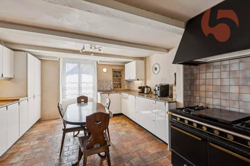 A village house with character and the charm of yesteryear (11)