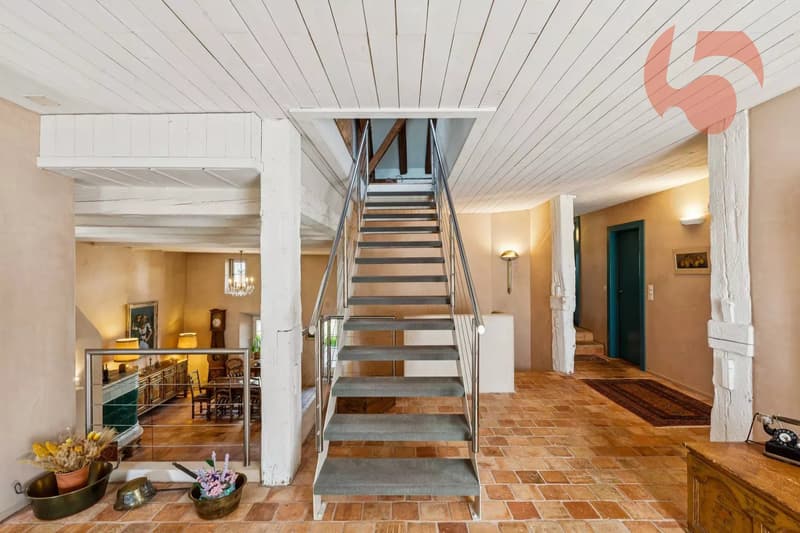 A village house with character and the charm of yesteryear (10)