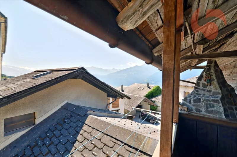 Authentique maison villageoise à fort potentiel avec garage et carnotzet (12)