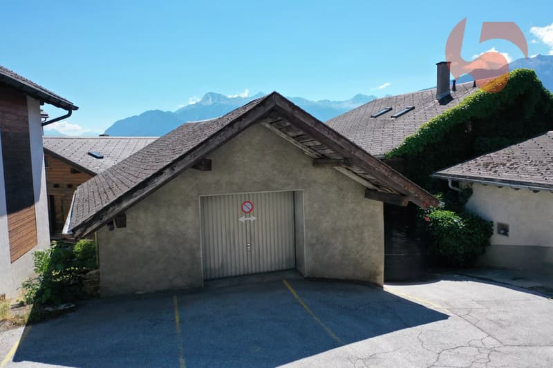 Authentique maison villageoise à fort potentiel avec garage et carnotzet (10)