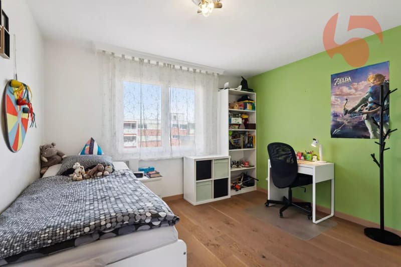 Bel appartement traversant de 4,5 pièces (5)