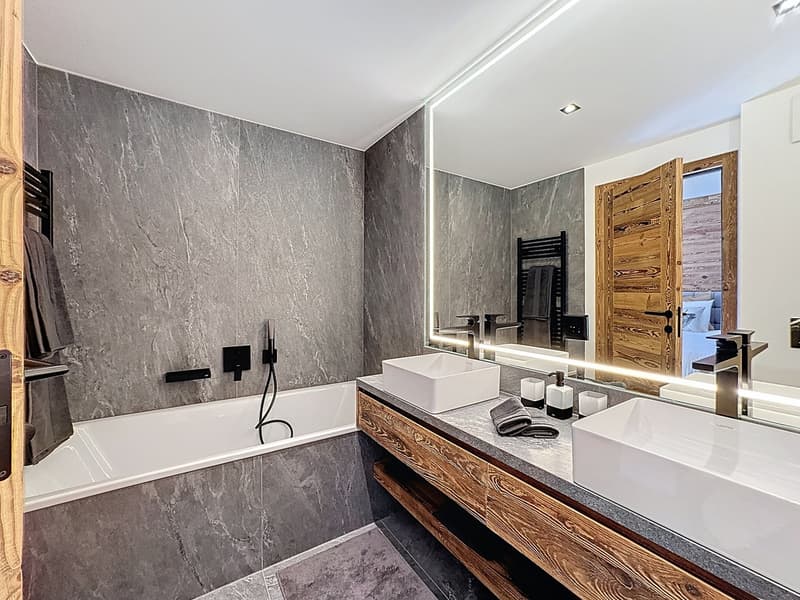 Magnifique appartement de 5.5 pièces de standing au coeur du Golf (2)