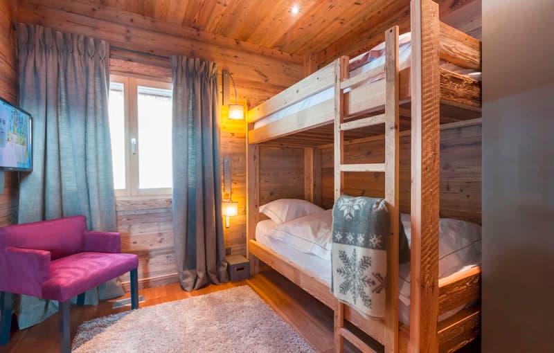 Exceptional chalet built as a secondary residence (3)