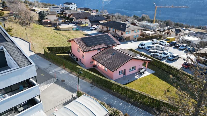 Magnificent high-end villa - Secondary residence allowed (3)