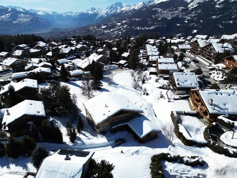 The Absolute Luxury: An Exceptional Chalet in Crans-Montana (2)