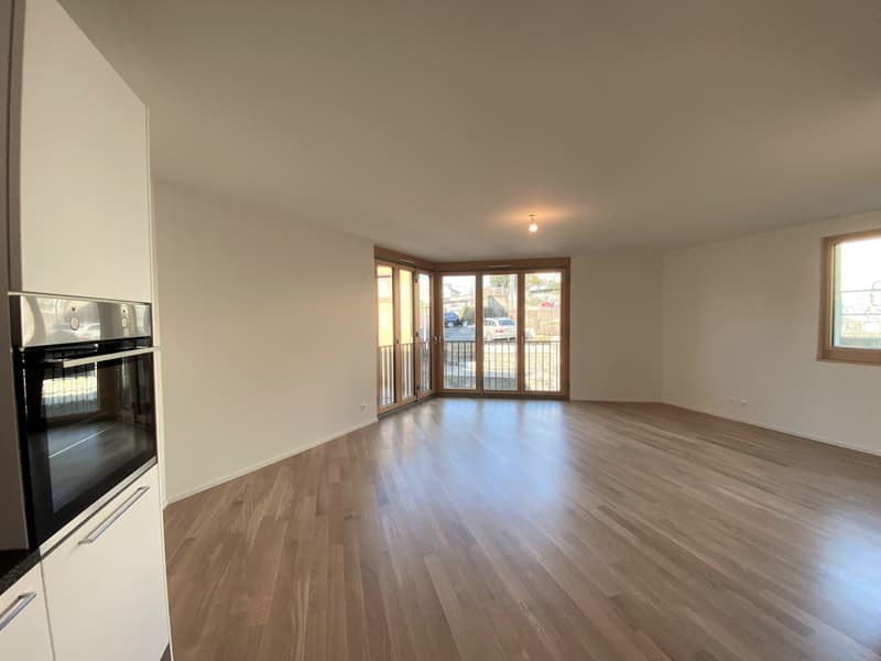 MONTREUX - SPACIOUS 2.5 ROOM APARTMENT LOT 9 (6)