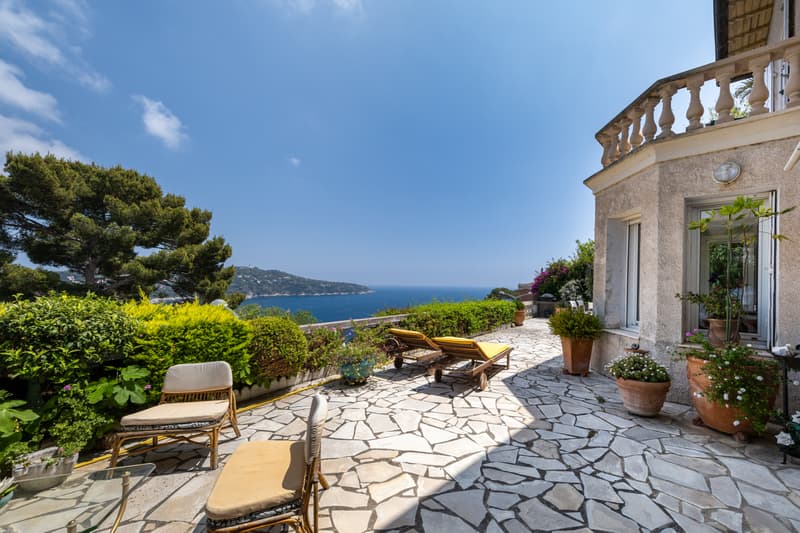 NICE - VILLA BOURGEOISE MIT PANORAMISCHER MEERSSICHT (7)