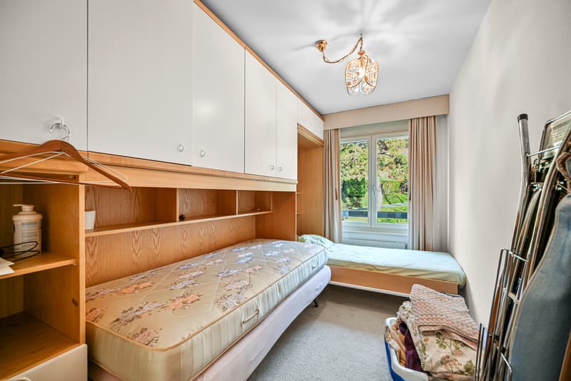 MONTREUX - AMPIO APPARTAMENTO DI 4.5 LOCALI CON VISTA IMPAREGGIABILE (9)
