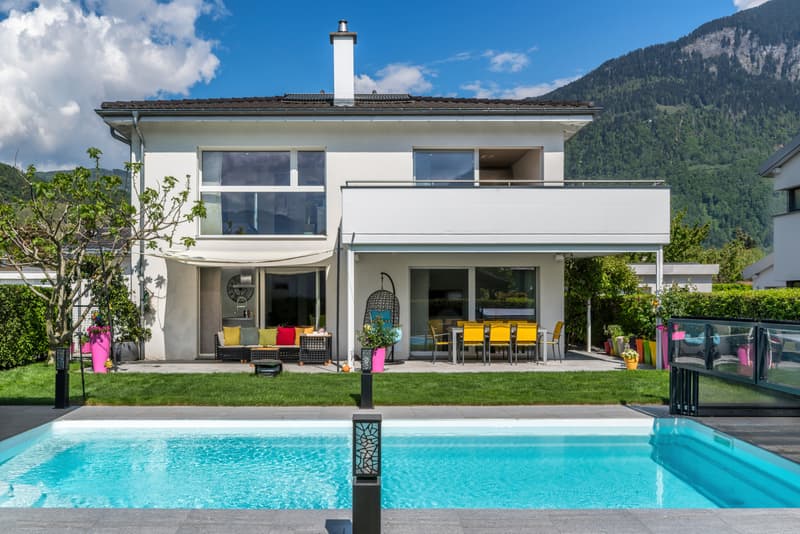 BEX - VERY BEAUTIFUL SINGLE-FAMILY HOUSE WITH INDEPENDENT STUDIO (1)