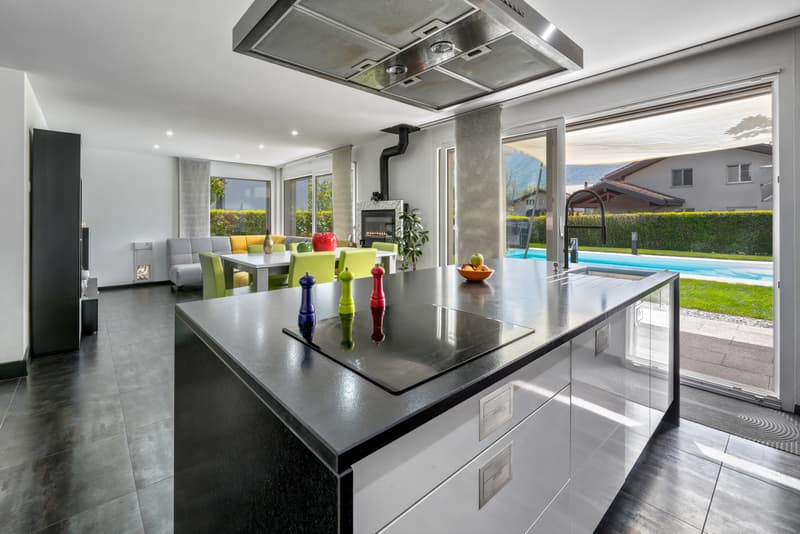 BEX - VERY BEAUTIFUL SINGLE-FAMILY HOUSE WITH INDEPENDENT STUDIO (12)